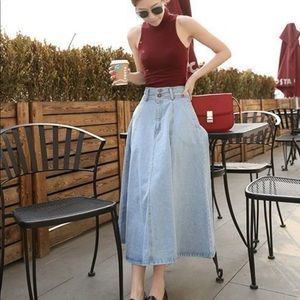 Light denim maxi Aline skirt